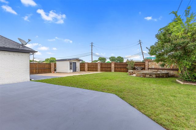 2236 Tanglewood Street, Mesquite, TX 75181