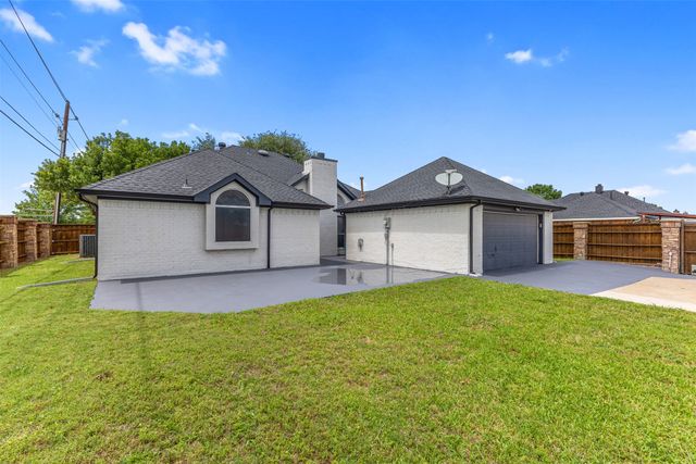 2236 Tanglewood Street, Mesquite, TX 75181