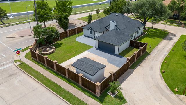 2236 Tanglewood Street, Mesquite, TX 75181