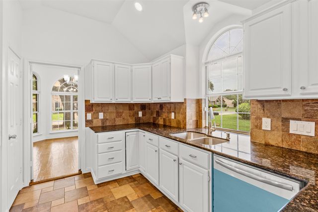 2236 Tanglewood Street, Mesquite, TX 75181