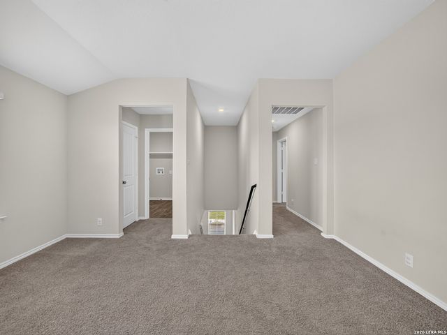 6607 Embankment Rd, San Antonio, TX 78252
