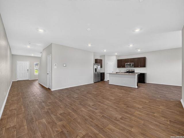 6607 Embankment Rd, San Antonio, TX 78252