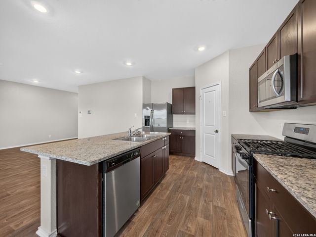 6607 Embankment Rd, San Antonio, TX 78252