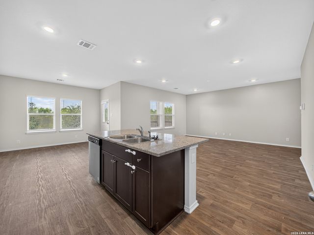 6607 Embankment Rd, San Antonio, TX 78252