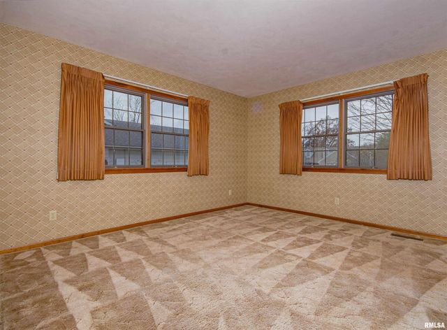 3528 OXFORD Avenue, Mt Vernon, IL 62864