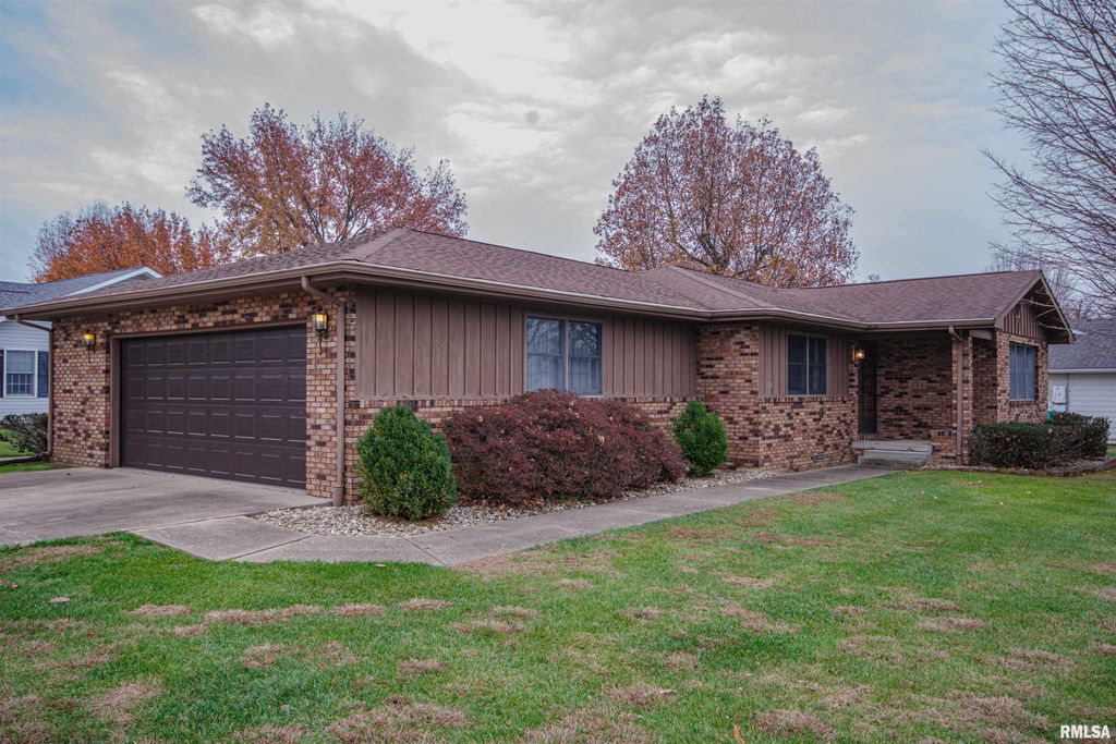 3528 OXFORD Avenue, Mt Vernon, IL 62864