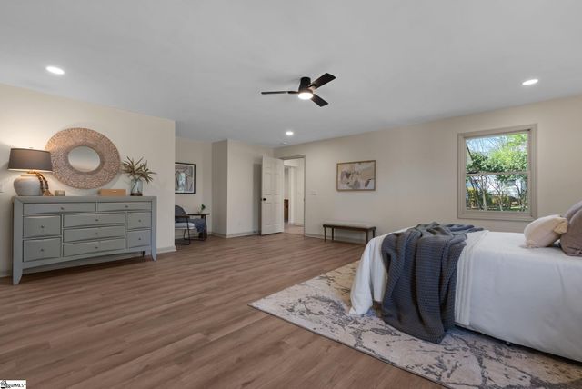 13 Bedford Lane, Taylors, SC 29687