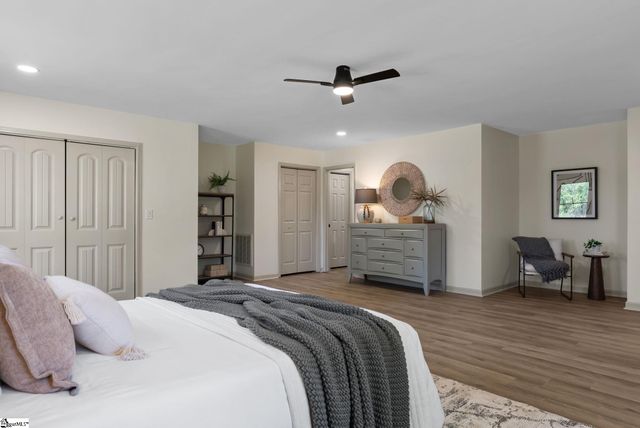 13 Bedford Lane, Taylors, SC 29687