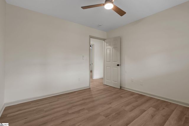 13 Bedford Lane, Taylors, SC 29687