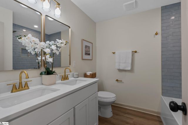 13 Bedford Lane, Taylors, SC 29687