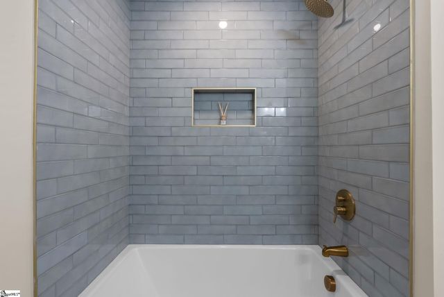 13 Bedford Lane, Taylors, SC 29687