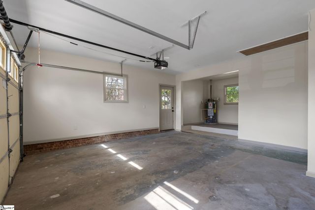 13 Bedford Lane, Taylors, SC 29687