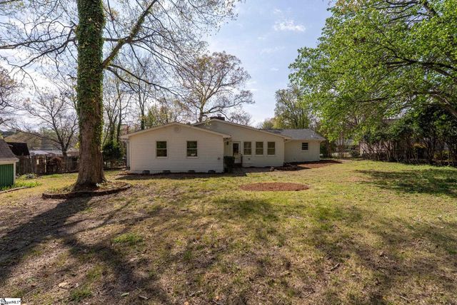 13 Bedford Lane, Taylors, SC 29687