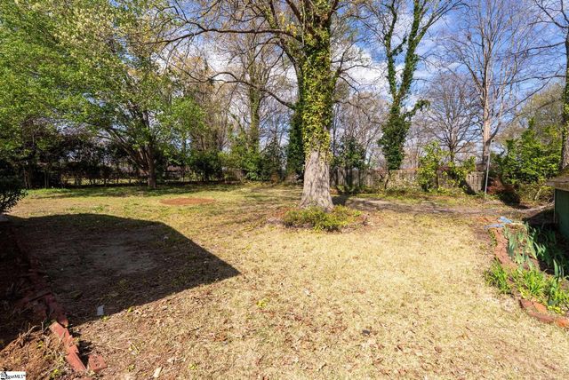 13 Bedford Lane, Taylors, SC 29687