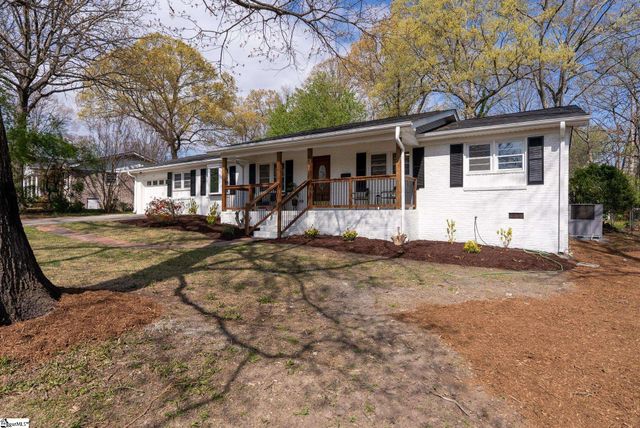 13 Bedford Lane, Taylors, SC 29687