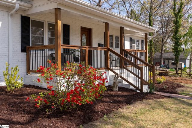 13 Bedford Lane, Taylors, SC 29687