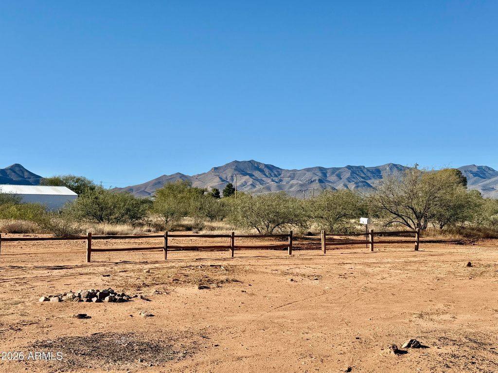 Image 23 of property listing at 2512 N CALLE SIETE --, Huachuca City, AZ 85616