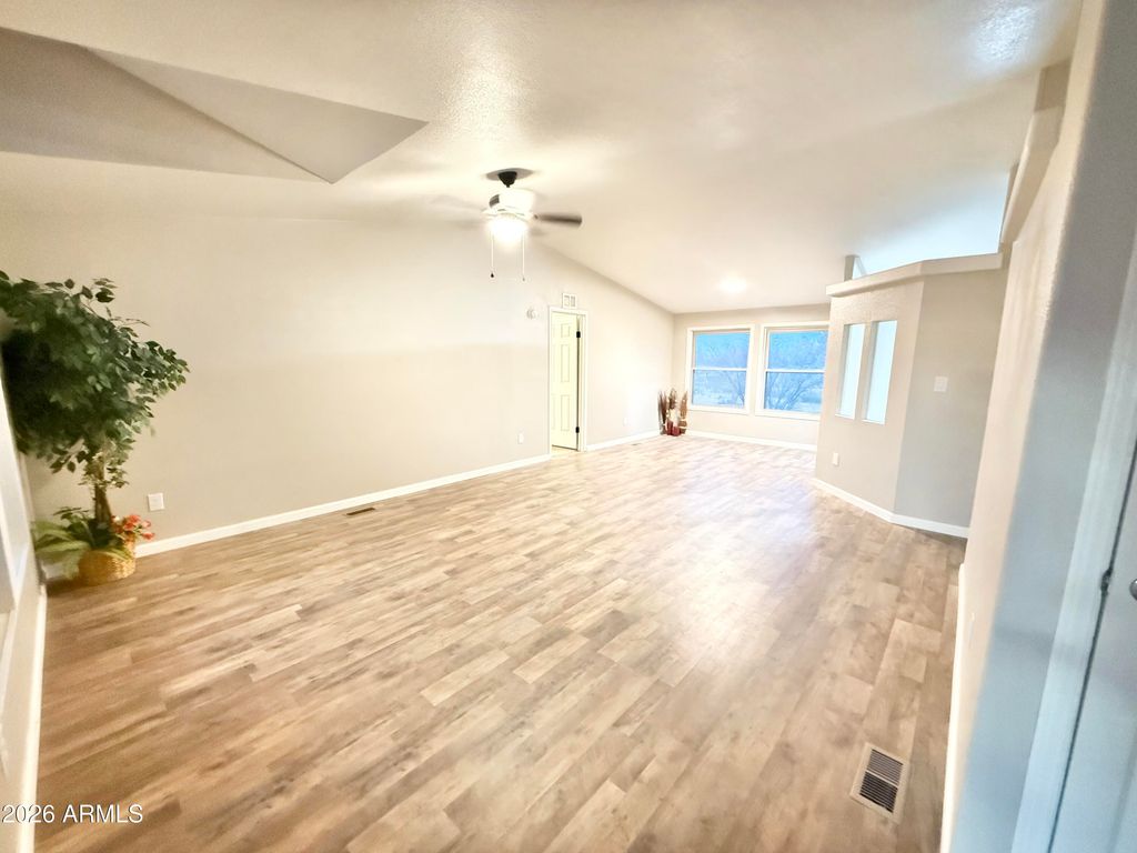 Image 3 of property listing at 2512 N CALLE SIETE --, Huachuca City, AZ 85616