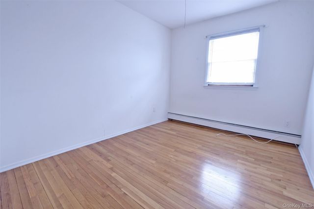 205 Connetquot Road, Oakdale, NY 11769