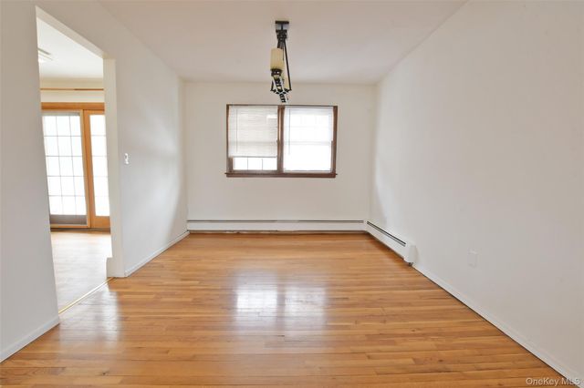 205 Connetquot Road, Oakdale, NY 11769