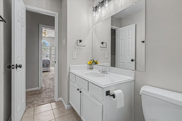 8202 Prairie Wind Lane, Houston, TX 77040
