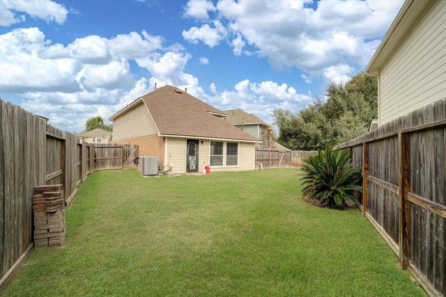 8202 Prairie Wind Lane, Houston, TX 77040
