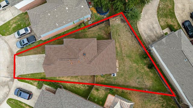8202 Prairie Wind Lane, Houston, TX 77040