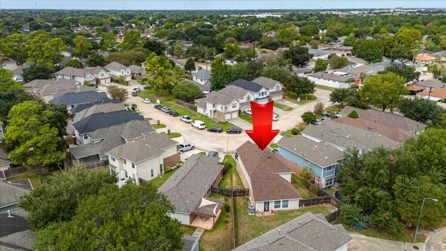 8202 Prairie Wind Lane, Houston, TX 77040