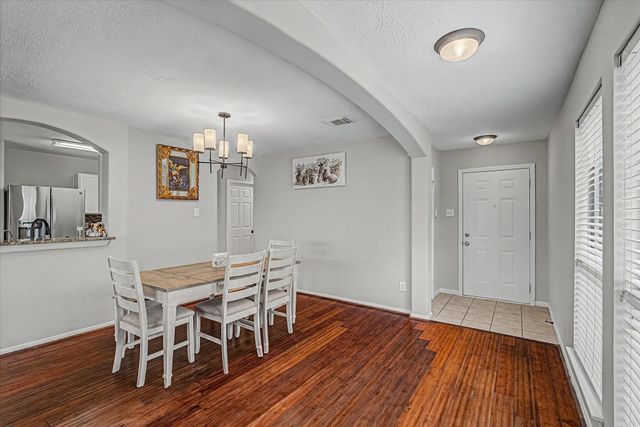 8202 Prairie Wind Lane, Houston, TX 77040