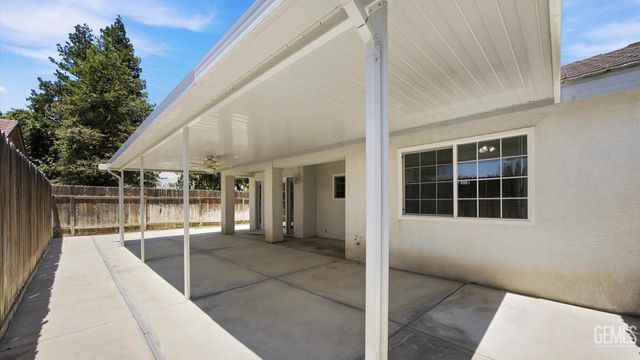 5005 Shadow Branch Street, Bakersfield, CA 93313
