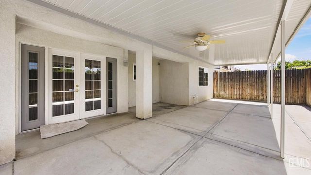 5005 Shadow Branch Street, Bakersfield, CA 93313