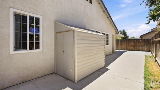 5005 Shadow Branch Street, Bakersfield, CA 93313
