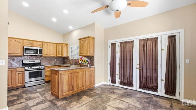5005 Shadow Branch Street, Bakersfield, CA 93313