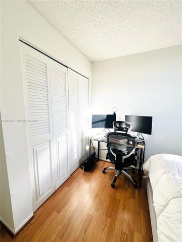 6190 Woodlands Boulevard 517, Tamarac, FL 33319