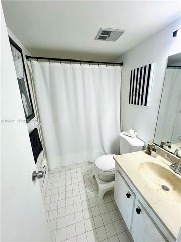 6190 Woodlands Boulevard 517, Tamarac, FL 33319