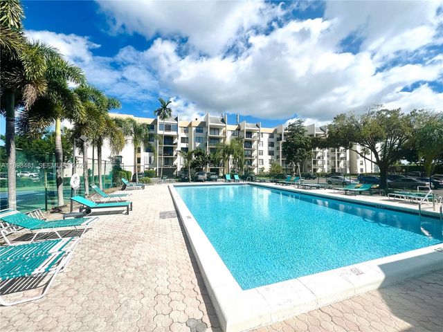 6190 Woodlands Boulevard 517, Tamarac, FL 33319
