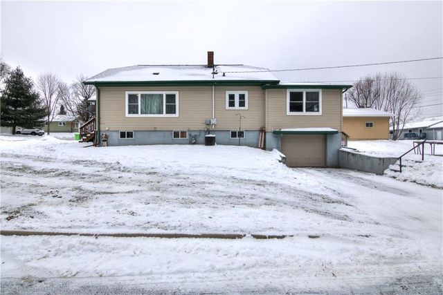 701 W 4th Street, Neillsville, WI 54456