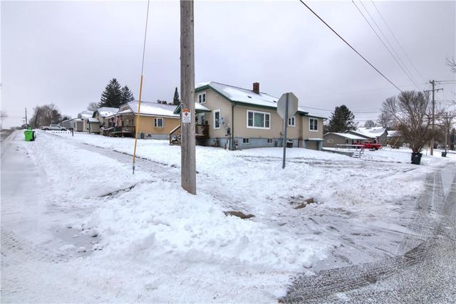 701 W 4th Street, Neillsville, WI 54456