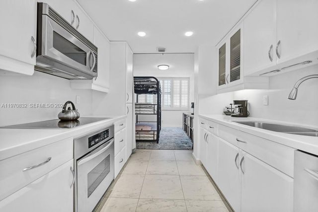 2301 S Ocean 201, Hollywood, FL 33019