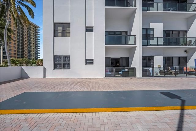 2301 S Ocean 201, Hollywood, FL 33019
