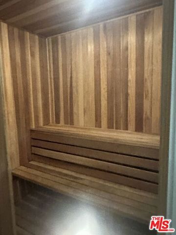 1230 N Sweetzer Avenue 112, West Hollywood, CA 90069