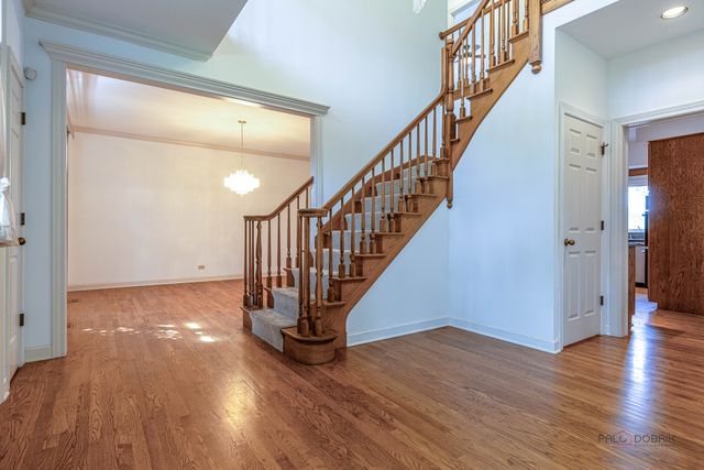 5420 Belmont Court, Libertyville, IL 60048