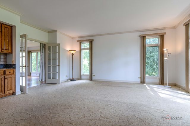 5420 Belmont Court, Libertyville, IL 60048