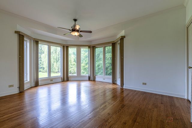 5420 Belmont Court, Libertyville, IL 60048