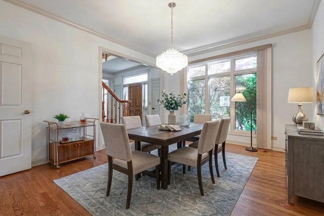 5420 Belmont Court, Libertyville, IL 60048