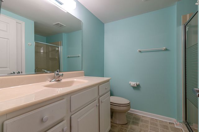 5420 Belmont Court, Libertyville, IL 60048