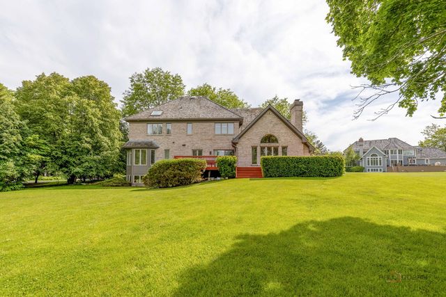 5420 Belmont Court, Libertyville, IL 60048