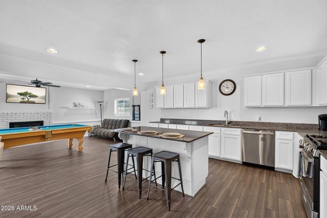 425 E HERMOSA Drive, Tempe, AZ 85282