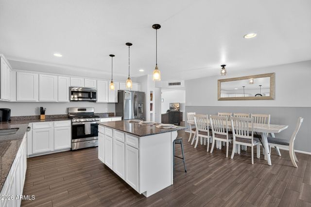 425 E HERMOSA Drive, Tempe, AZ 85282