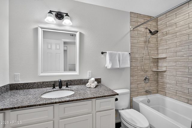 425 E HERMOSA Drive, Tempe, AZ 85282